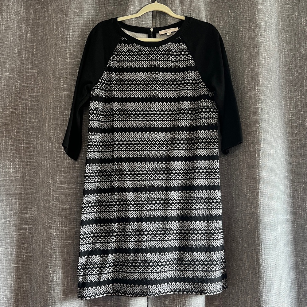 Loft sweatshirt dress - 3/4 black sleeves with black & white pattern - Large